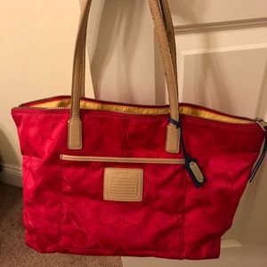 Coach hot pink tote with zipper